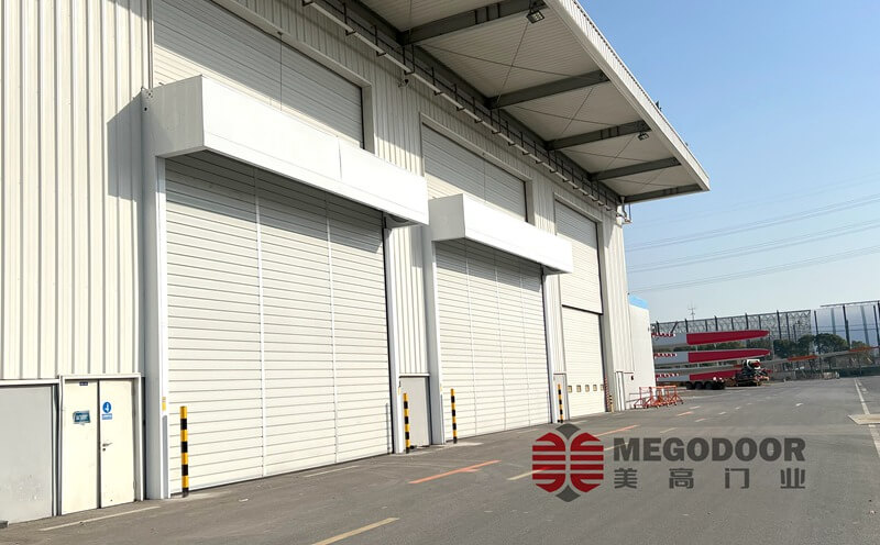 南京可高速頻繁開關的硬質快卷門 —— 高效工業門的新標桿插圖1