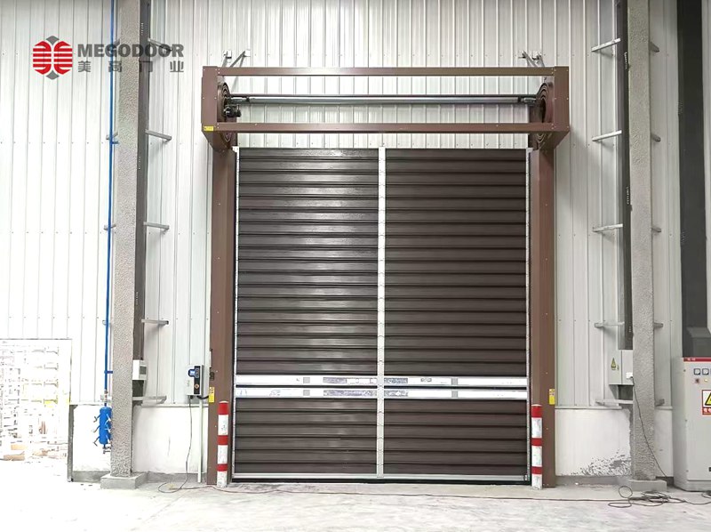 南京飲品生產廠專用鋁合金渦輪硬質快速門插圖1